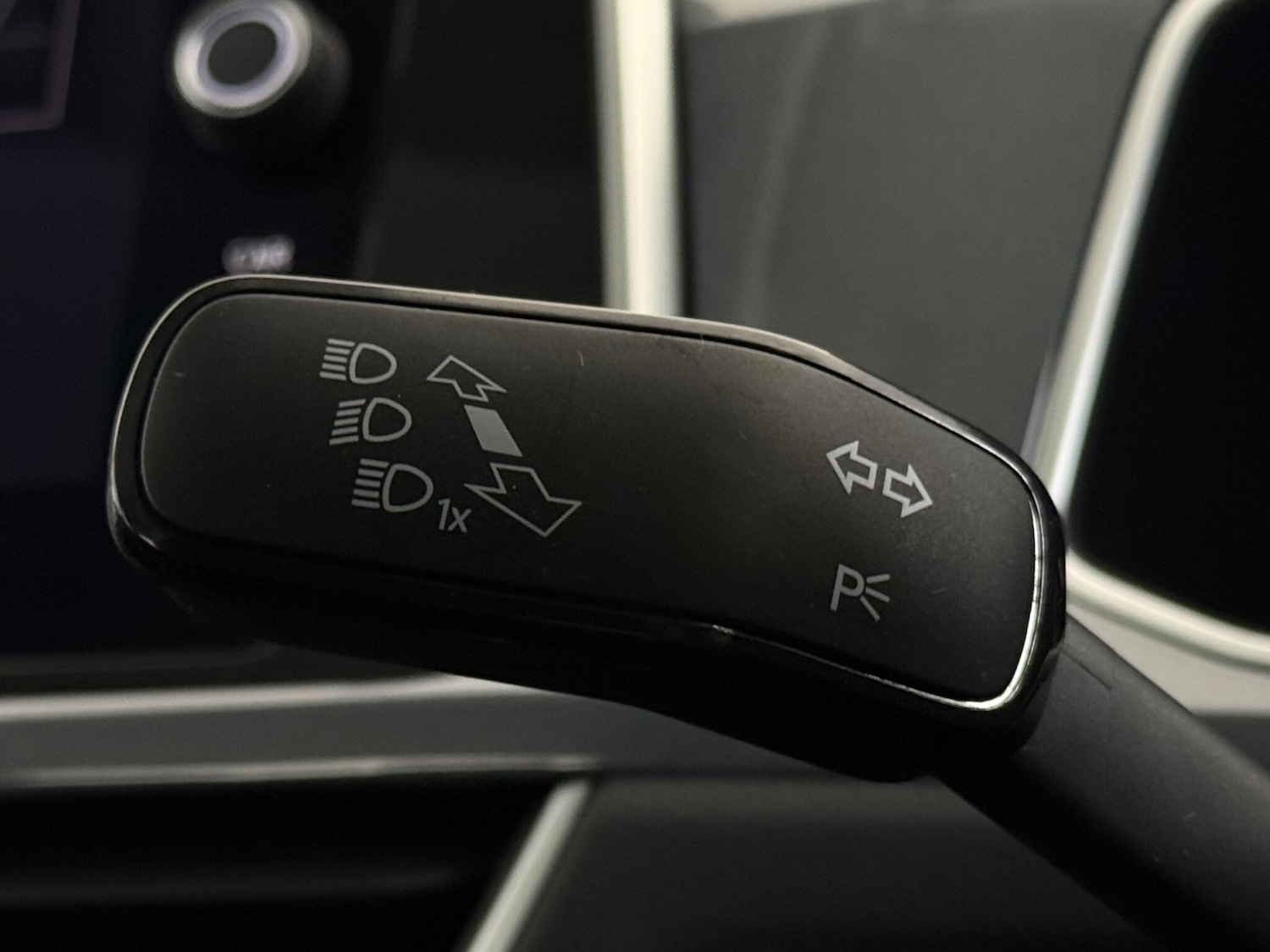 Used Volkswagen T-Roc 2023 for sale - 77672098: Photo 22