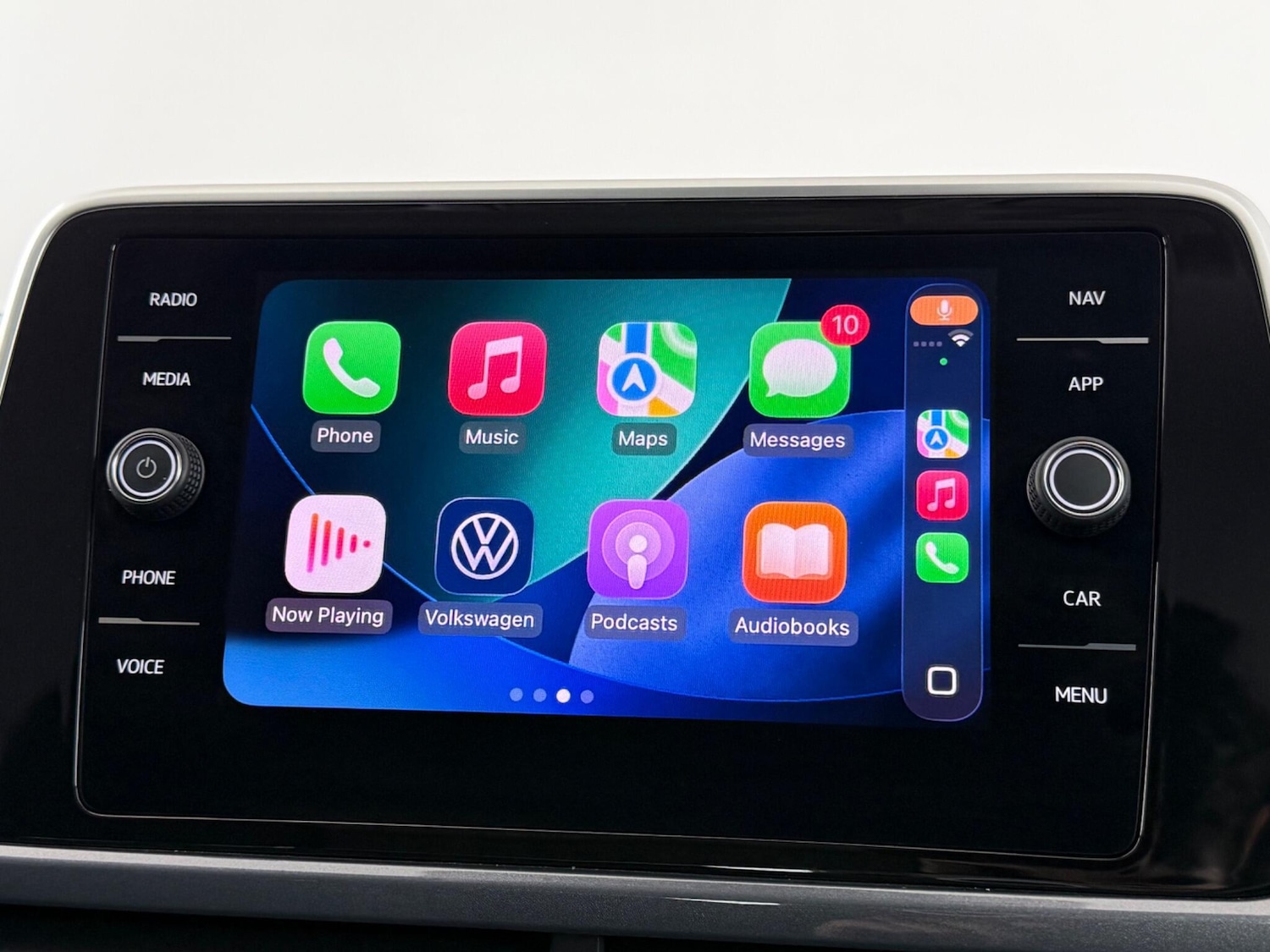 Used Volkswagen T-Roc 2023 for sale - 77672098: Photo 32