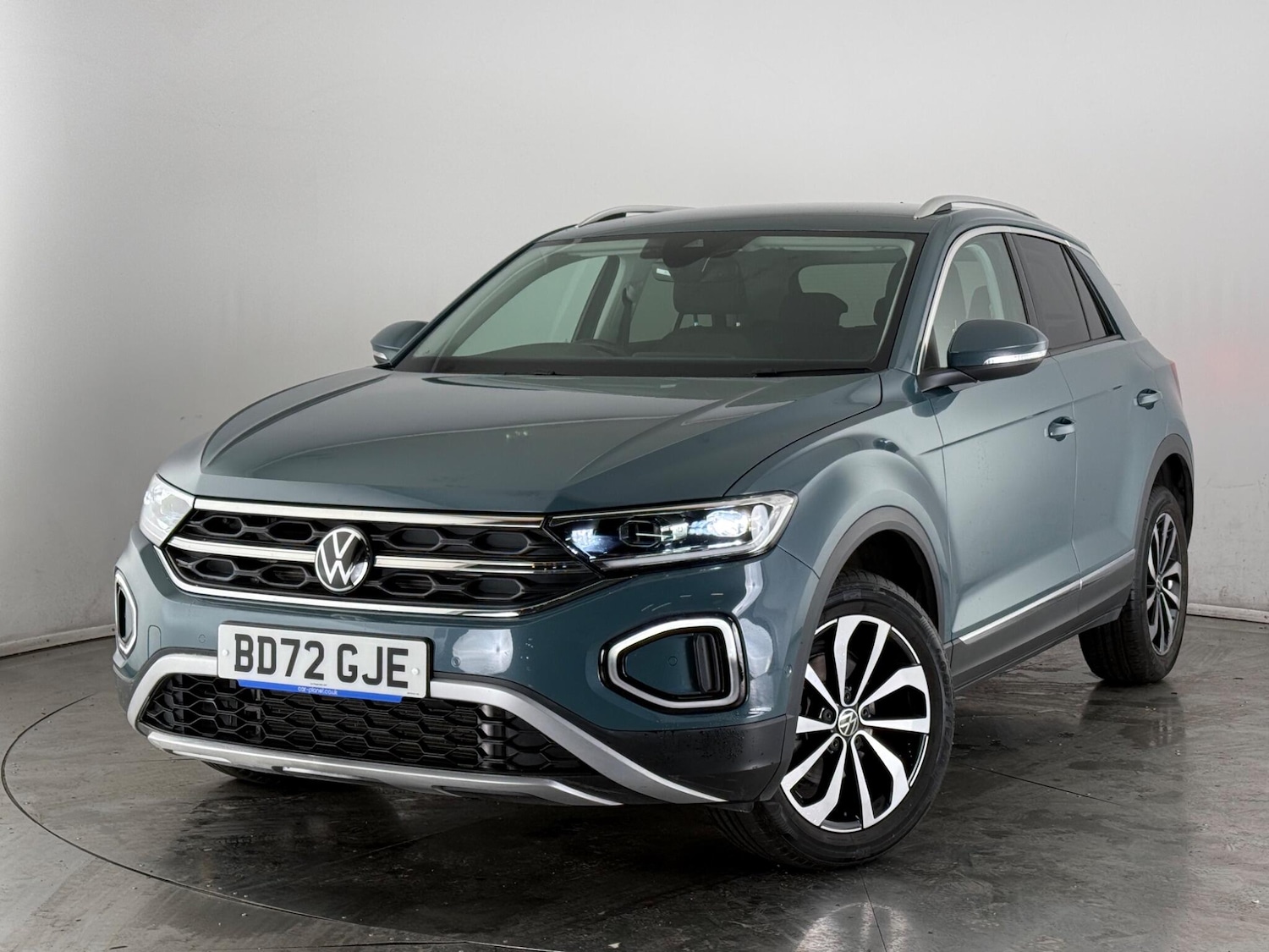 Used Volkswagen T-Roc 2023 for sale - 77672098: Photo 37