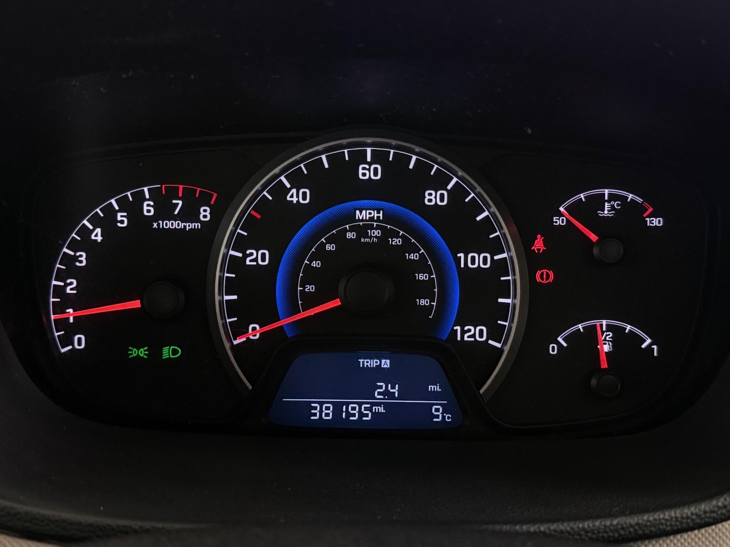 Used Hyundai i10 2014 for sale - 77482618: Photo 12