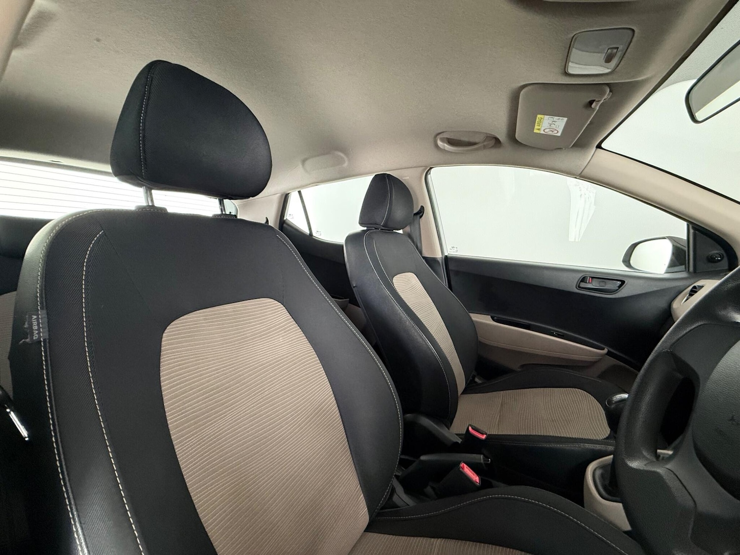 Used Hyundai i10 2014 for sale - 77482618: Photo 13