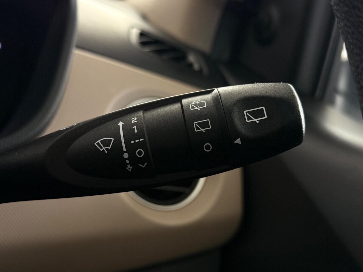 Used Hyundai i10 2014 for sale - 77482618: Photo 16