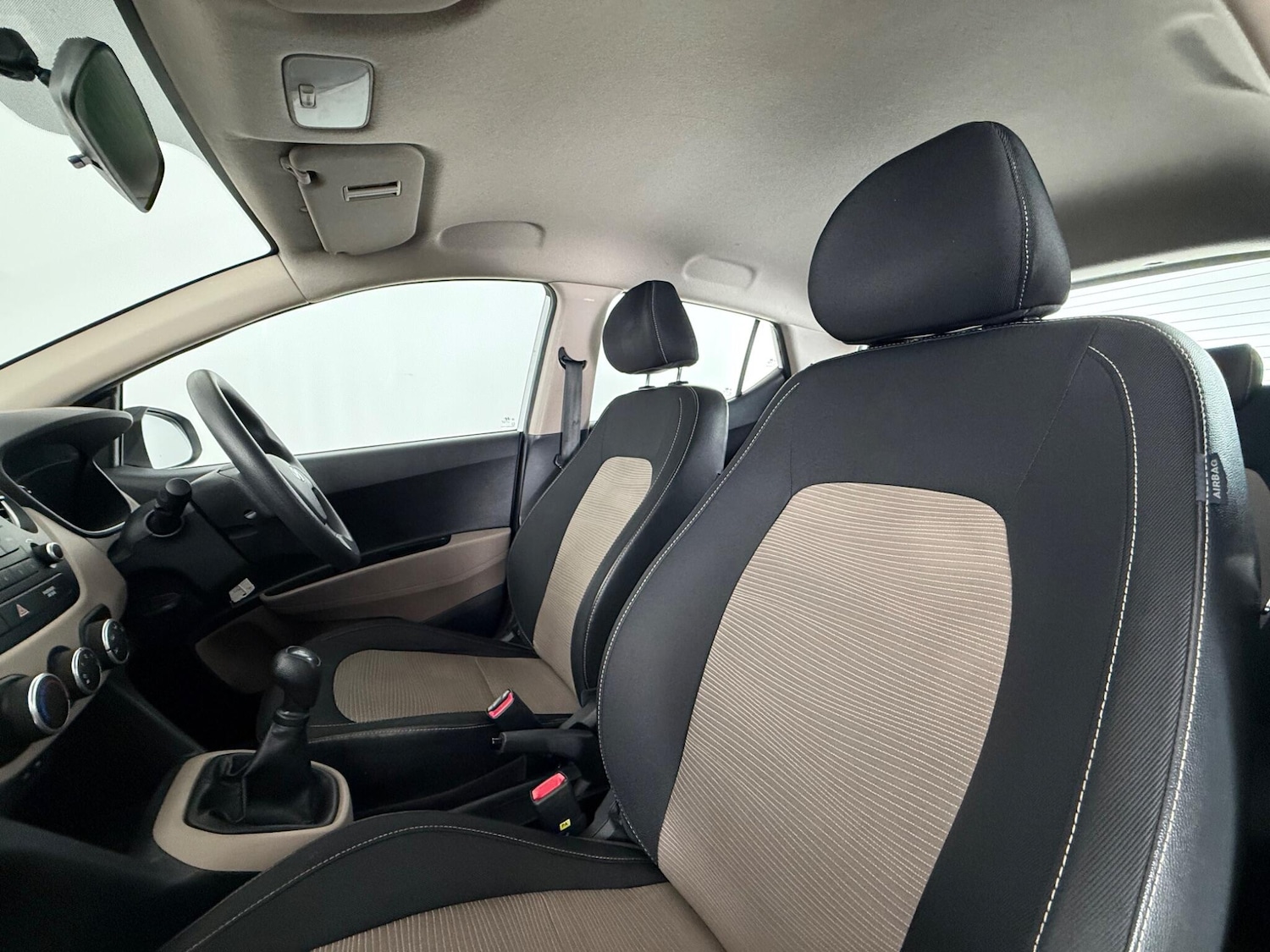 Used Hyundai i10 2014 for sale - 77482618: Photo 20