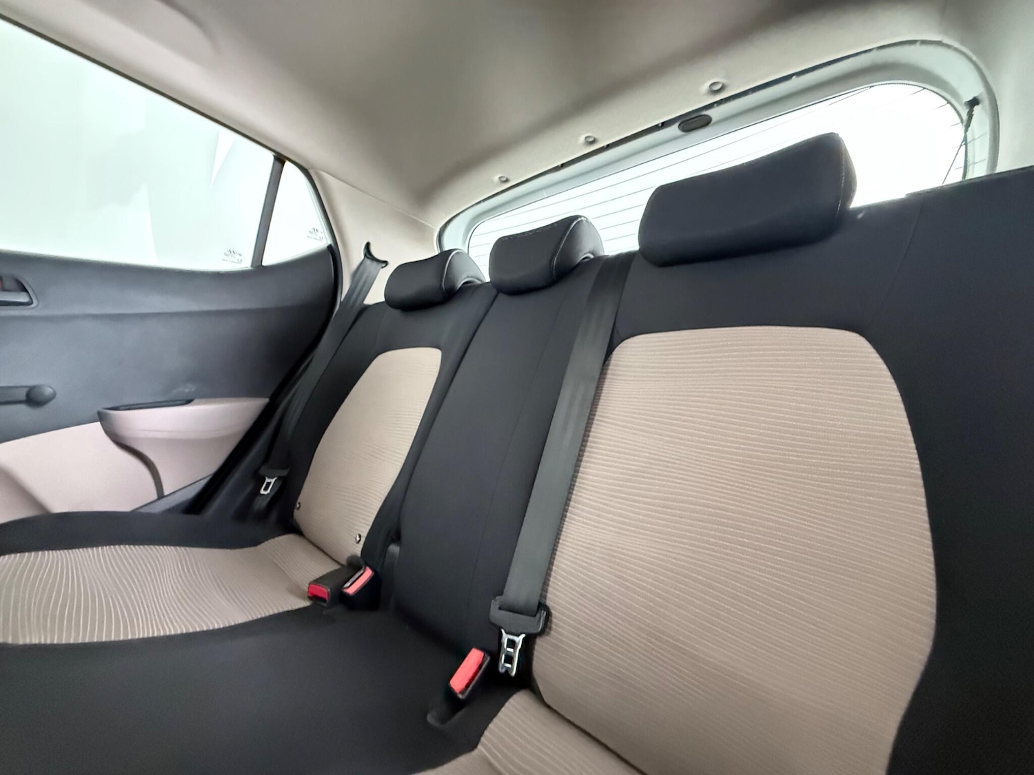 Used Hyundai i10 2014 for sale - 77482618: Photo 24