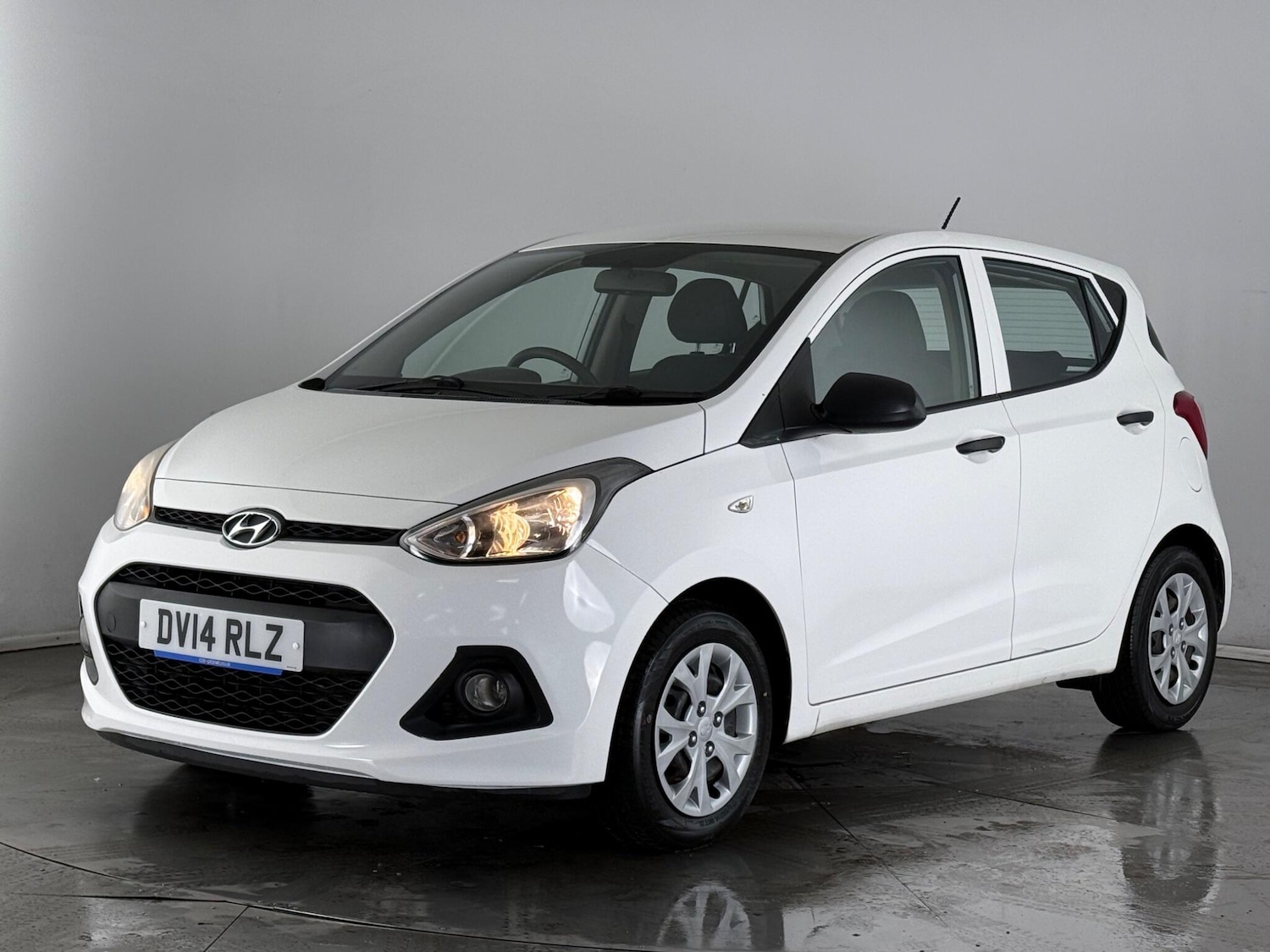 Used Hyundai i10 2014 for sale - 77482618: Photo 3
