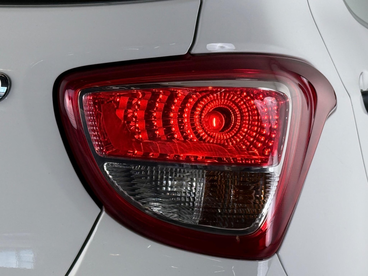 Used Hyundai i10 2014 for sale - 77482618: Photo 5