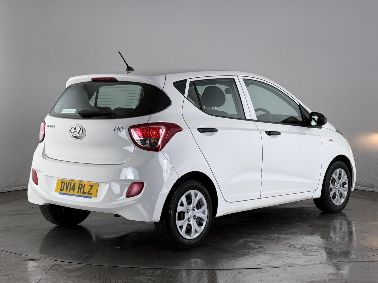 Used Hyundai i10 2014 for sale - 77482618: Photo 6