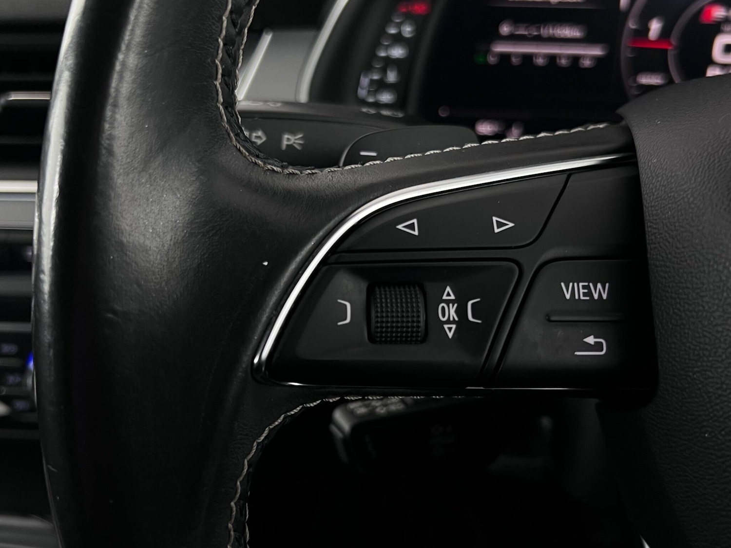 Used Audi SQ7 2016 for sale - 77246867: Photo 24