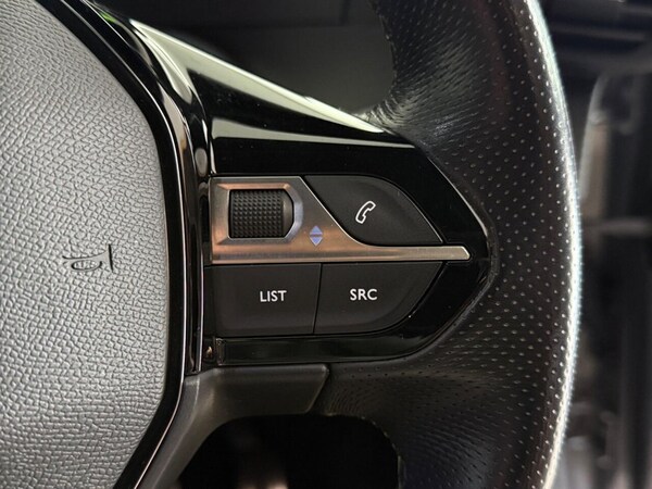 Used Peugeot 208 2021 for sale - 75347517: Photo 19