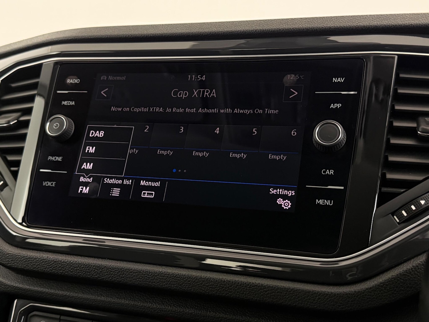 Used Volkswagen T-Roc 2018 for sale - 77181170: Photo 23