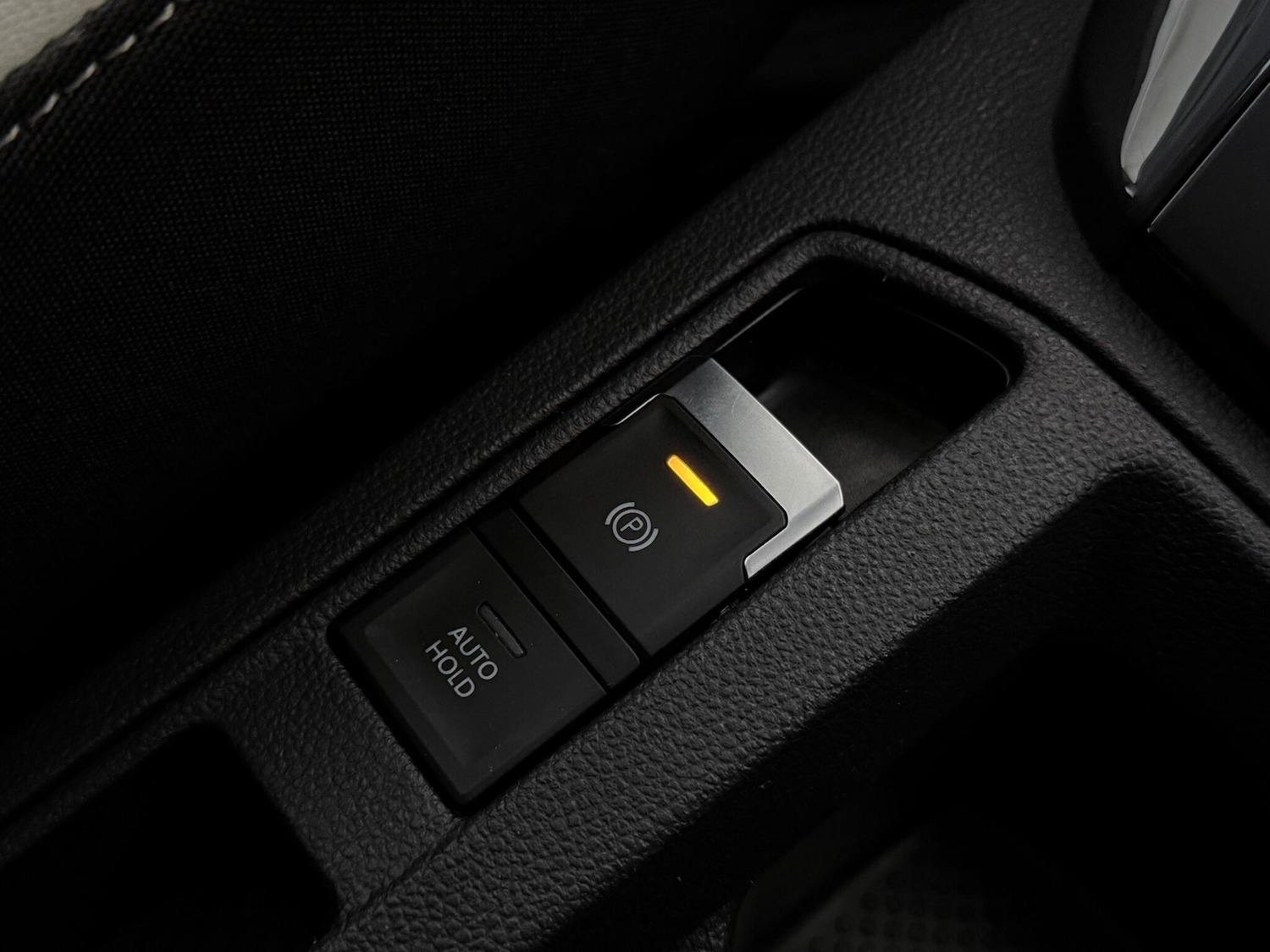 Used Volkswagen T-Roc 2018 for sale - 77181170: Photo 35