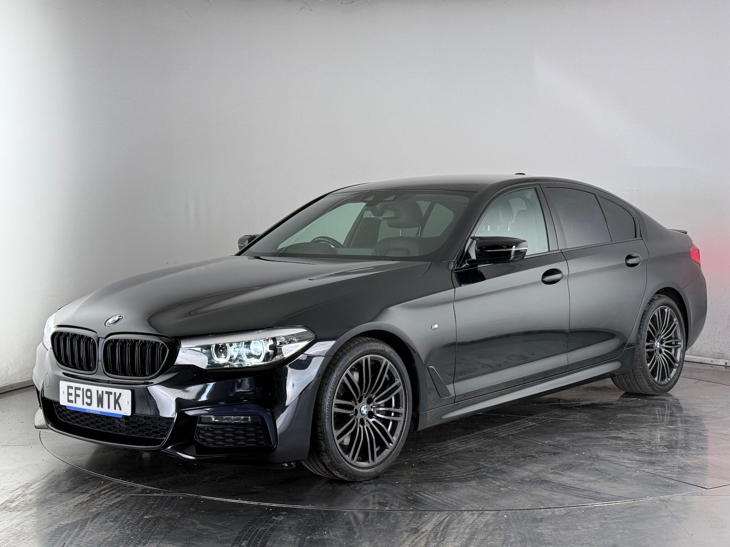 Used BMW 5 Series 2019 for sale - 77222489: Photo 2