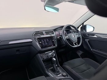Used Volkswagen Tiguan Allspace 2019 for sale - 79329057: Photo