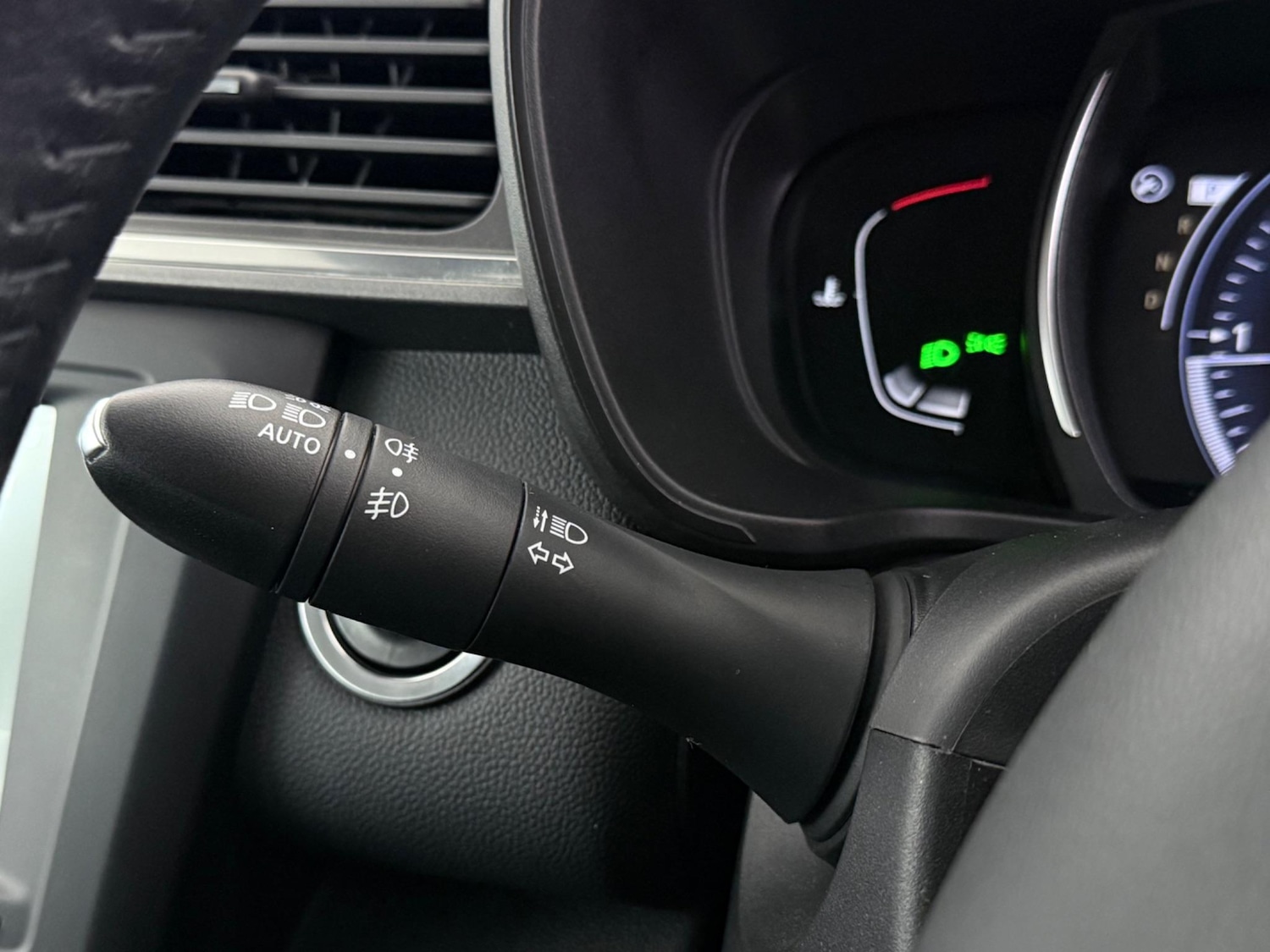 Used Renault Kadjar 2018 for sale - 76485733: Photo 28