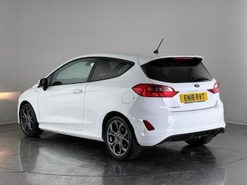 Used Ford Fiesta 2018 for sale - 76203155: Photo 4