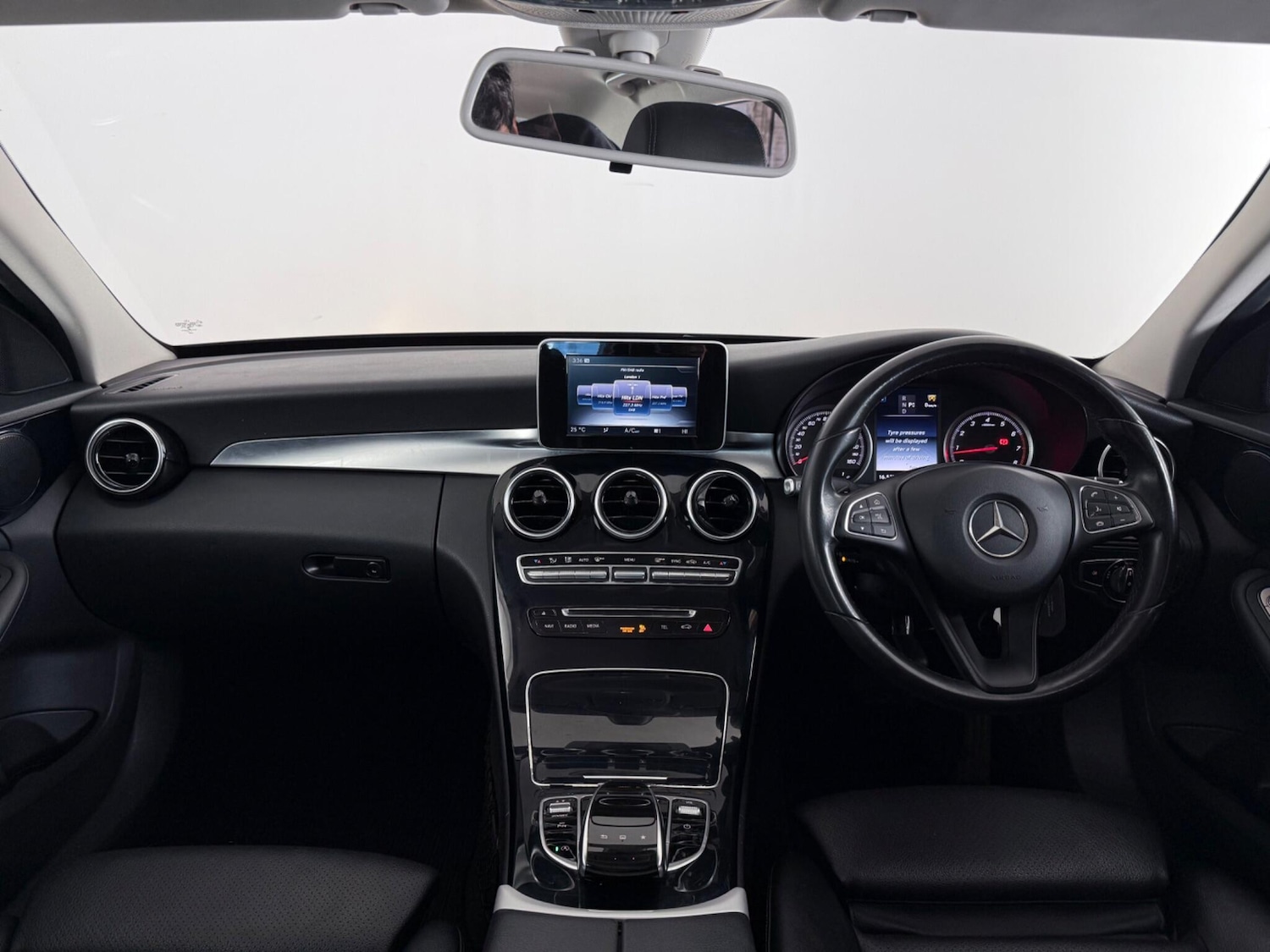 Used Mercedes-Benz C Class 2016 for sale - 77998136: Photo 15