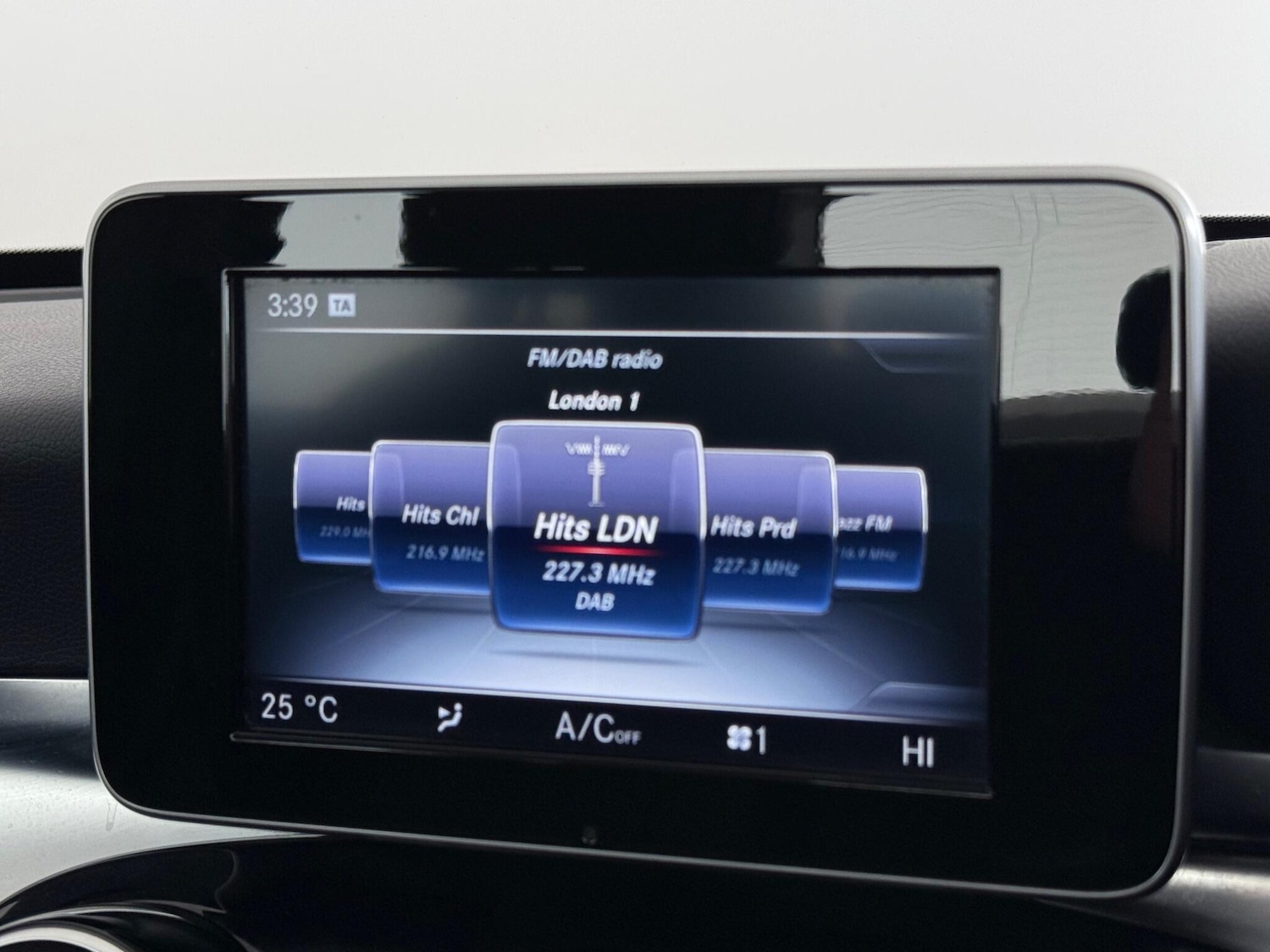 Used Mercedes-Benz C Class 2016 for sale - 77998136: Photo 27