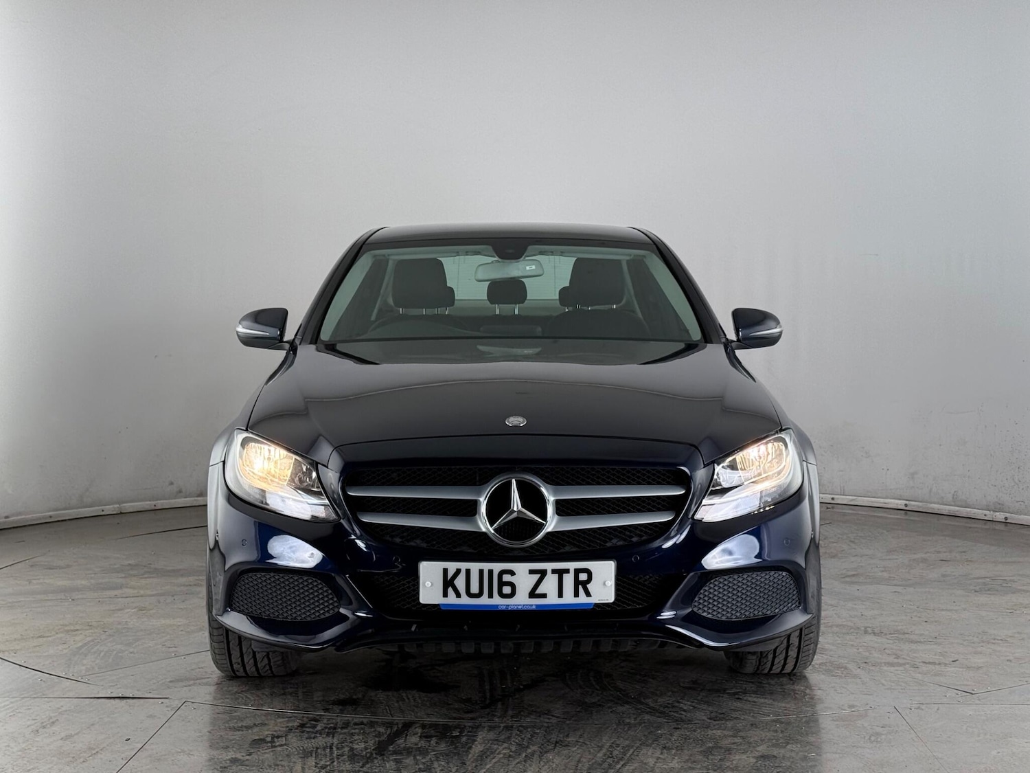 Used Mercedes-Benz C Class 2016 for sale - 77998136: Photo 5