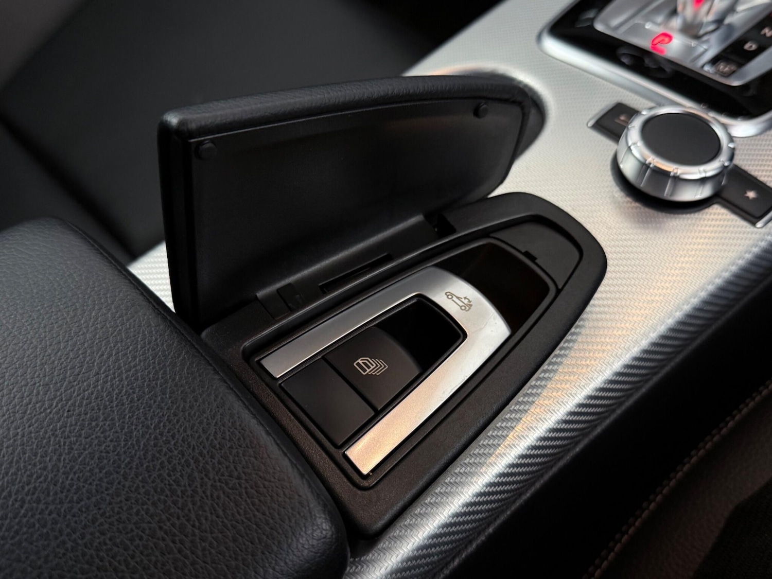 Used Mercedes-Benz SLC 2018 for sale - 77243365: Photo 30