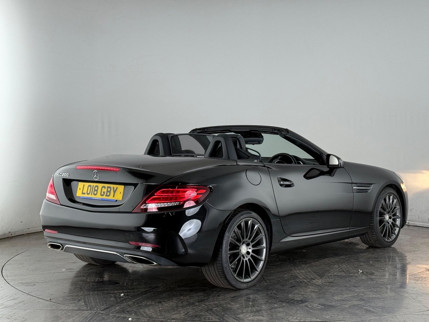 Used Mercedes-Benz SLC 2018 for sale - 77243365: Photo 4