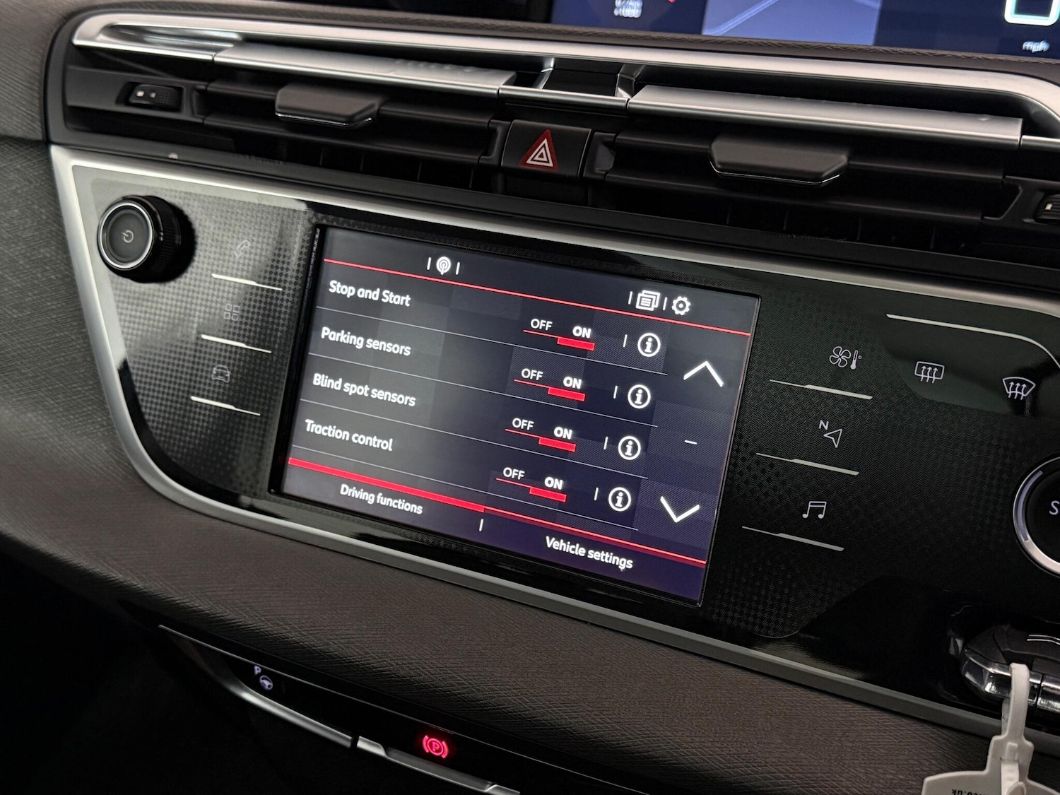 Used Citroen C4 Grand Picasso 2016 for sale - 77260152: Photo 24