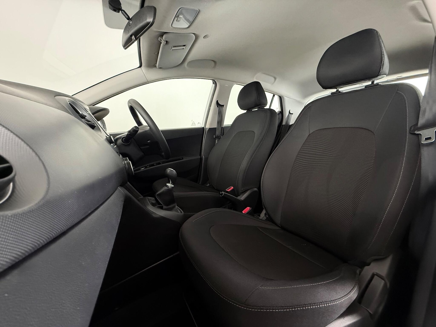 Used Hyundai i10 2018 for sale - 77260628: Photo 14