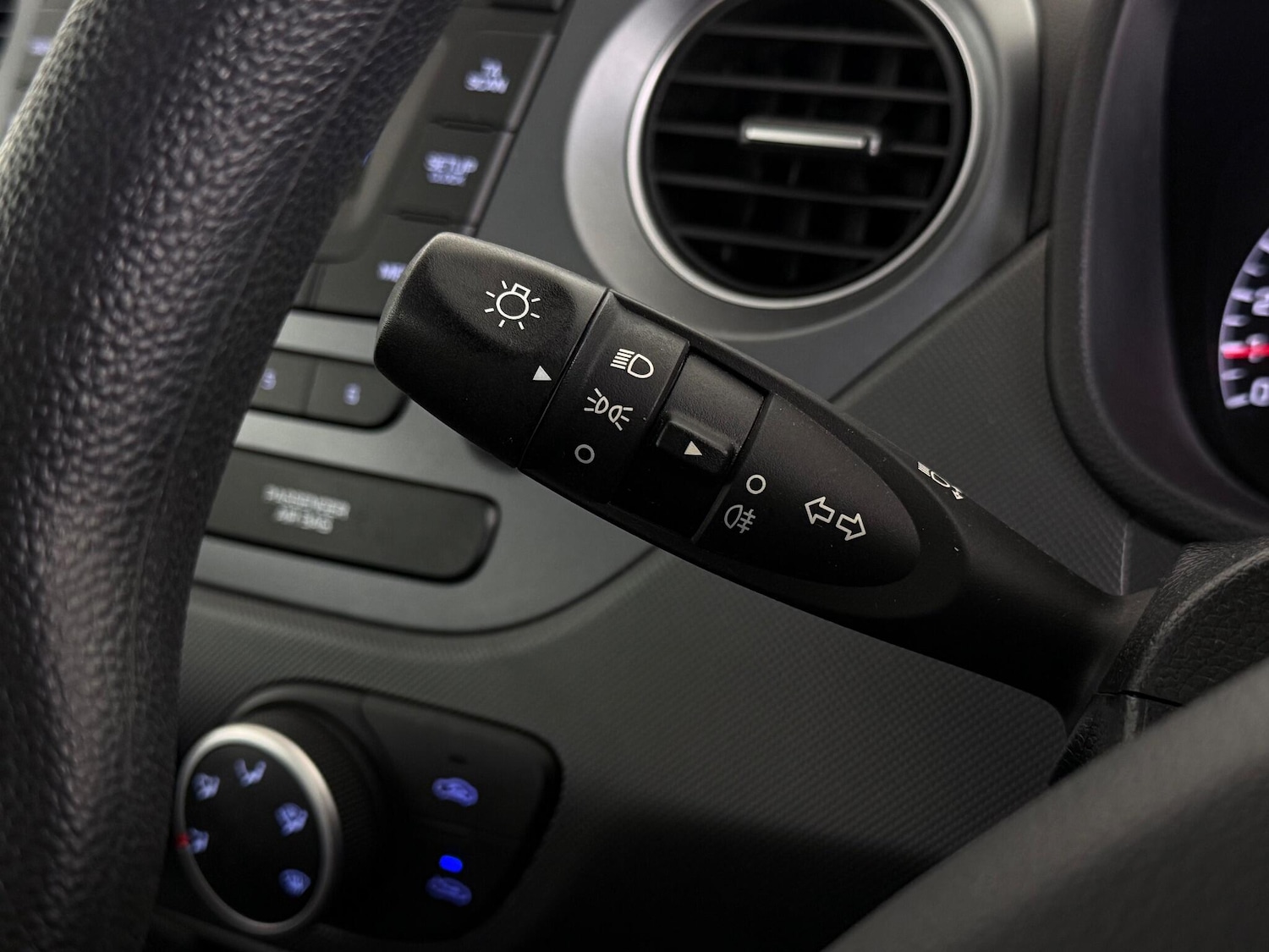 Used Hyundai i10 2018 for sale - 77260628: Photo 23