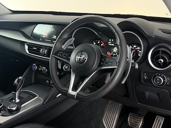 Used Alfa Romeo Stelvio 2018 for sale - 79107624: Photo