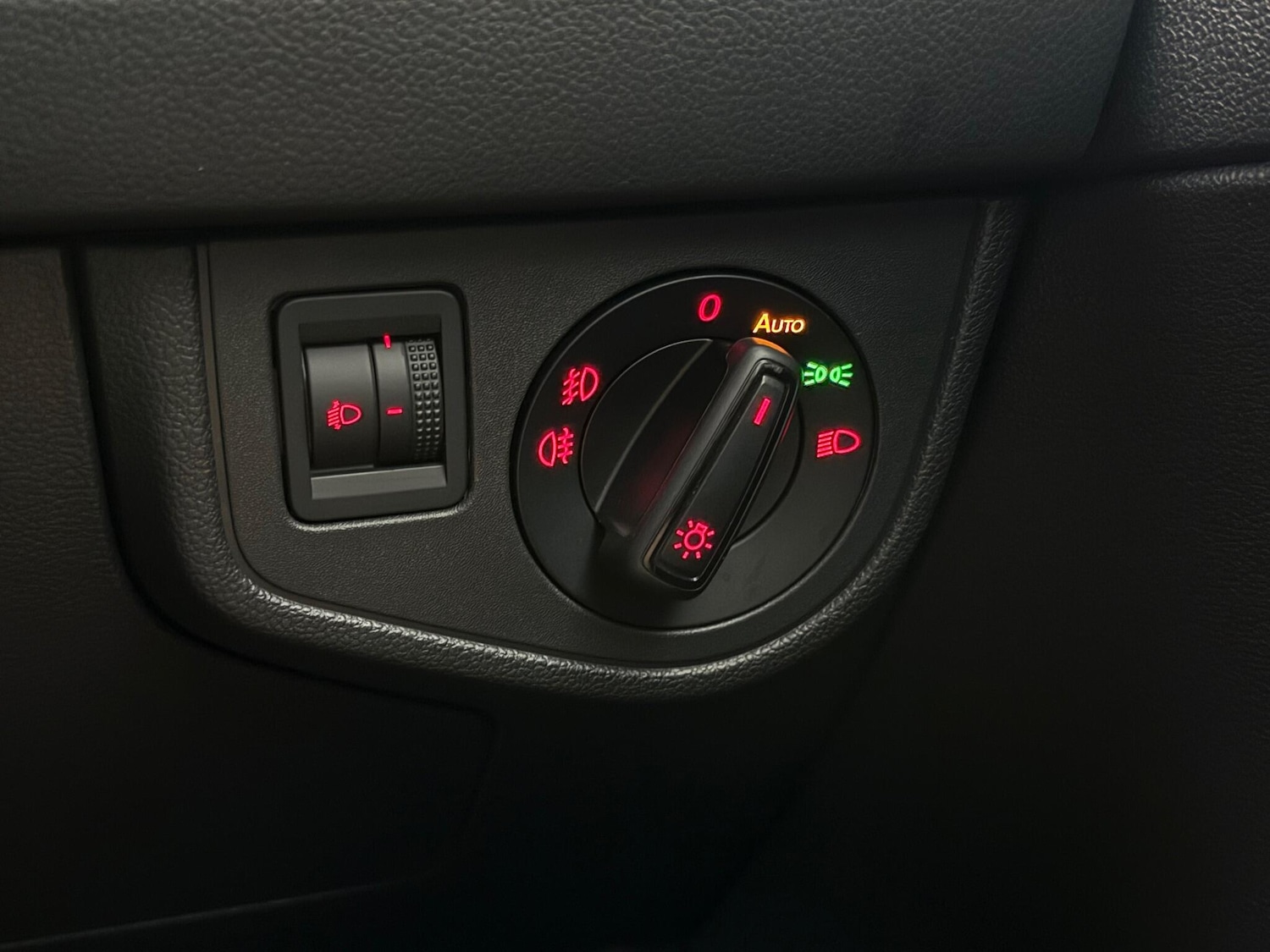 Used Volkswagen Polo 2020 for sale - 77246191: Photo 24