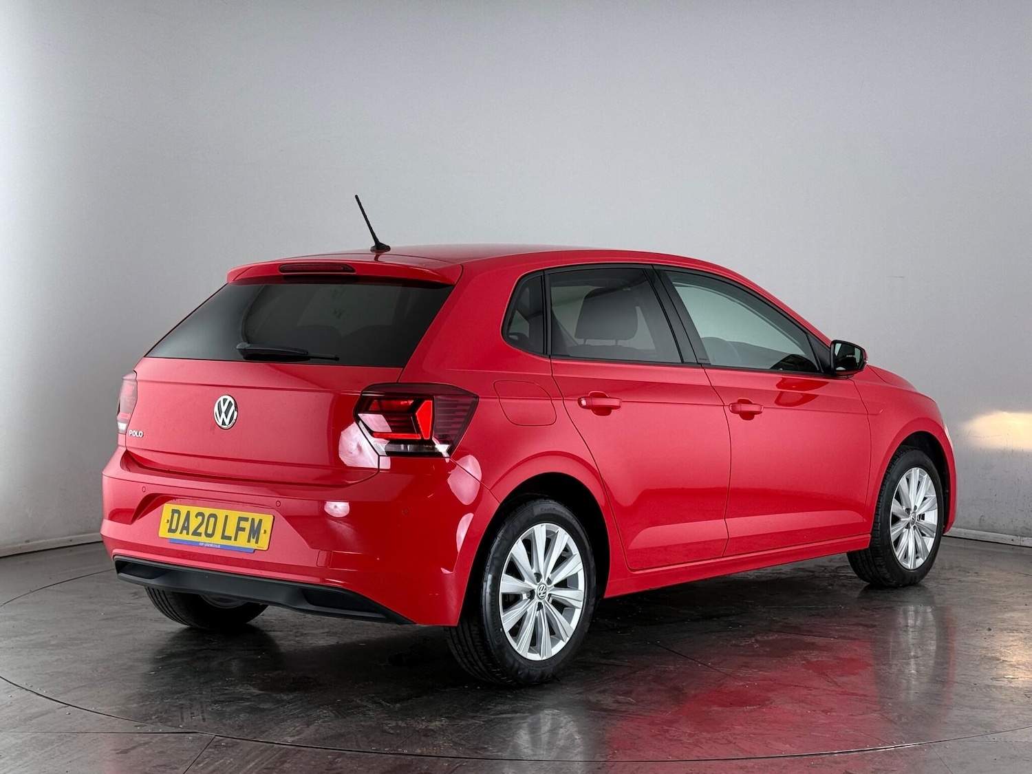 Used Volkswagen Polo 2020 for sale - 77246191: Photo 3