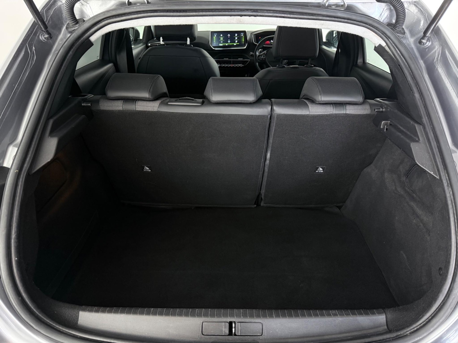 Used Peugeot 208 2020 for sale - 77040888: Photo 13