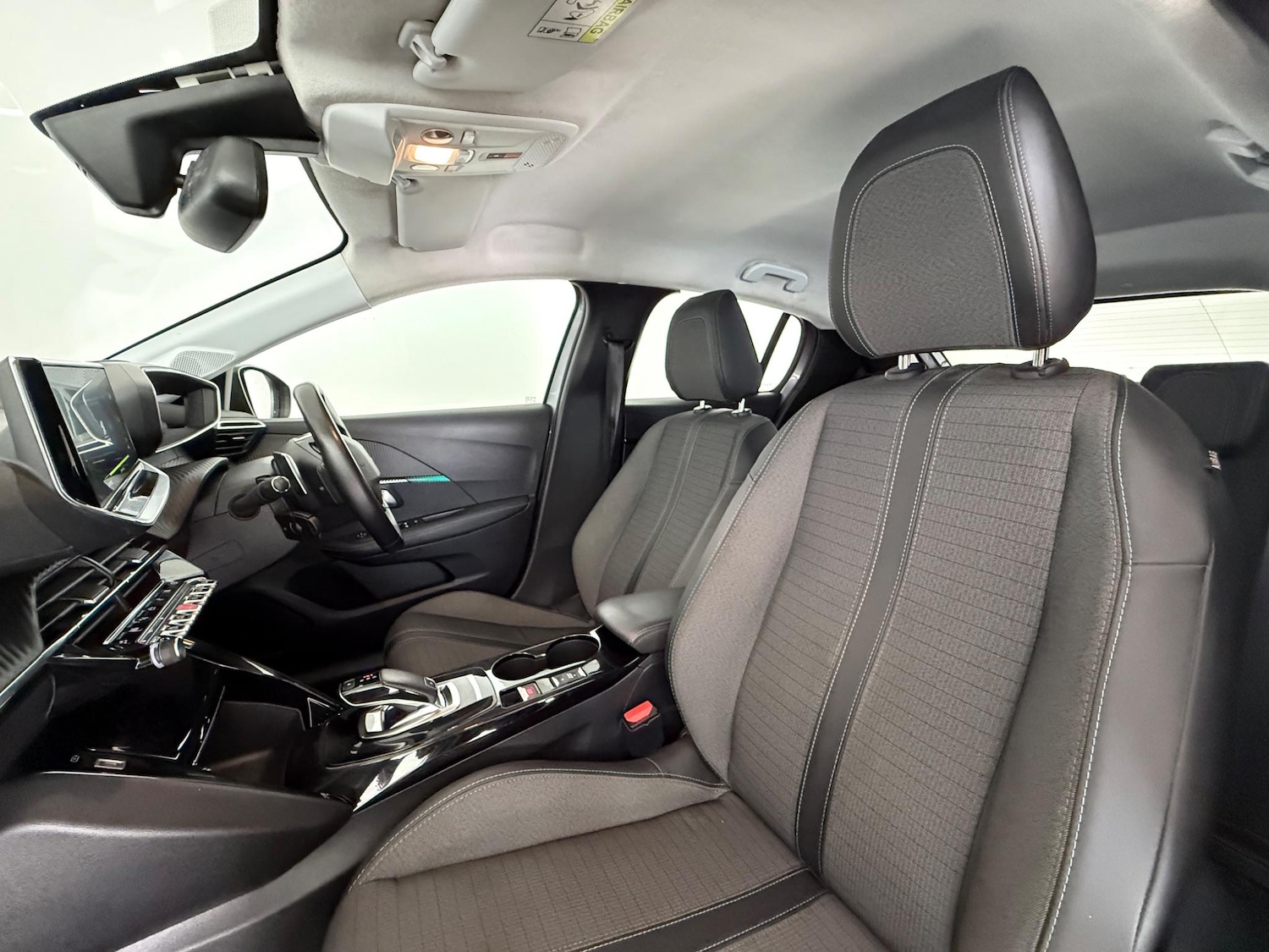 Used Peugeot 208 2020 for sale - 77040888: Photo 18