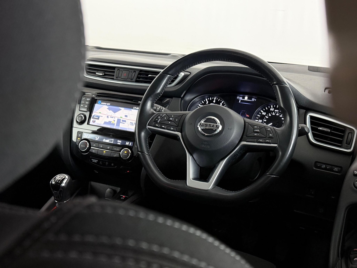 Used Nissan Qashqai 2018 for sale - 77243301: Photo 11