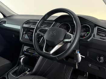 Used Volkswagen Tiguan 2023 for sale - 79248874: Photo