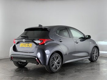 Used Toyota Yaris 2021 for sale - 77684497: Photo