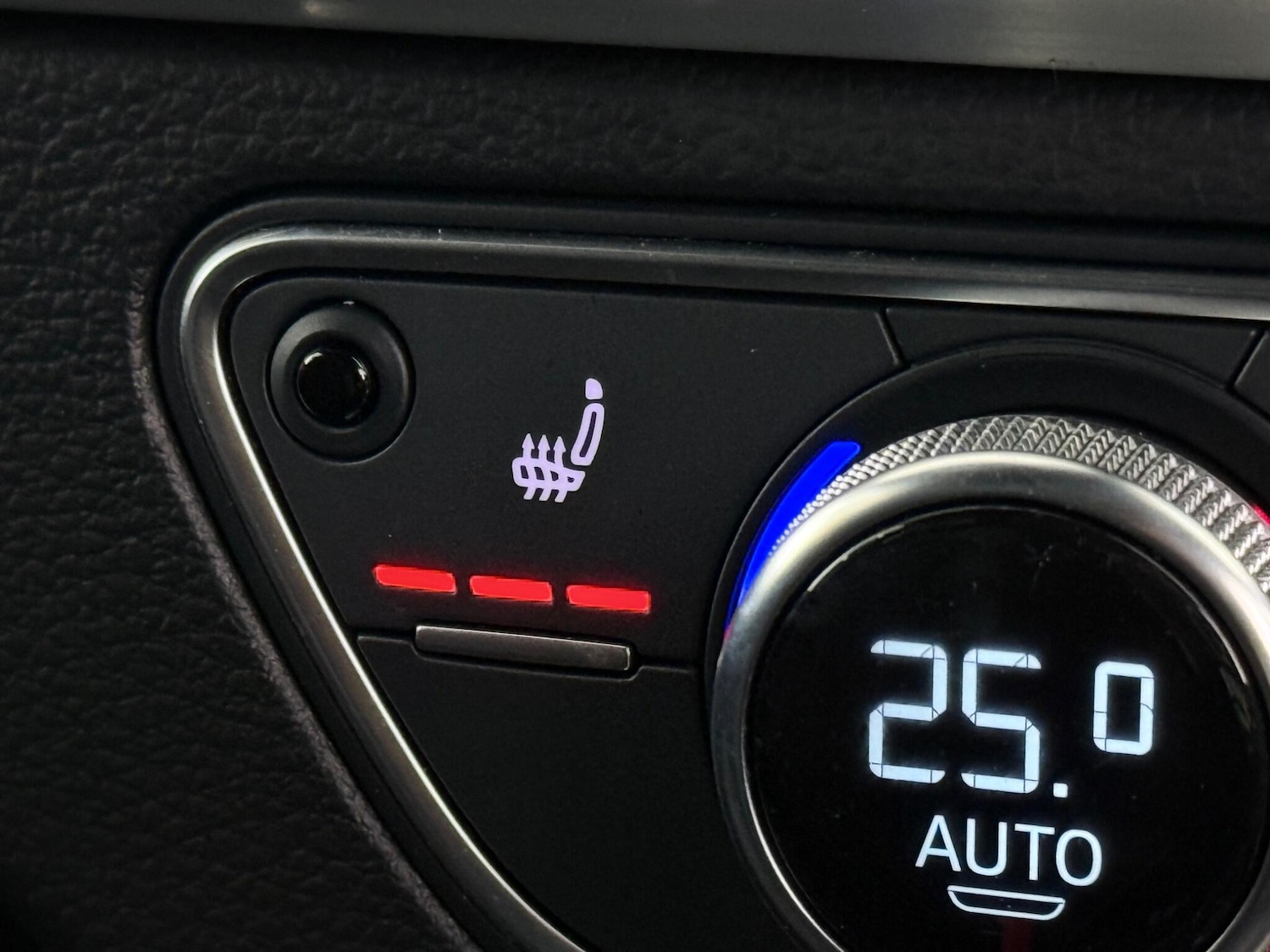 Used Audi Q5 2017 for sale - 76468212: Photo 40