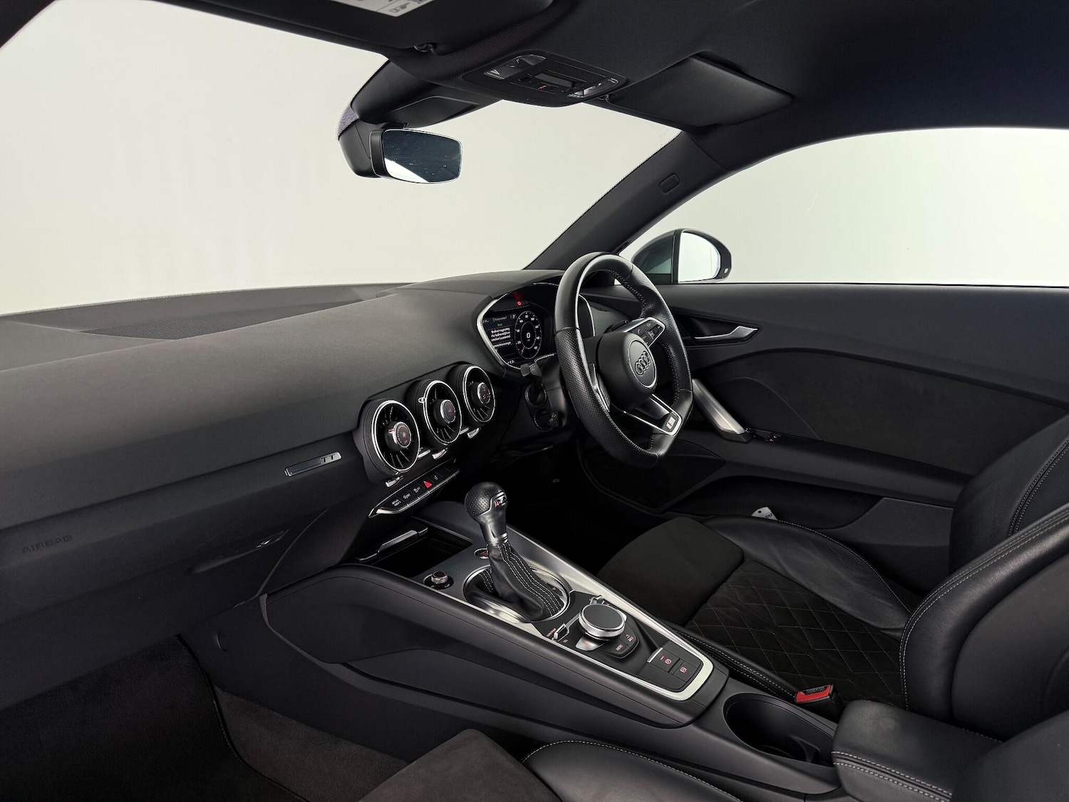 Used Audi TT 2021 for sale - 77181023: Photo 13