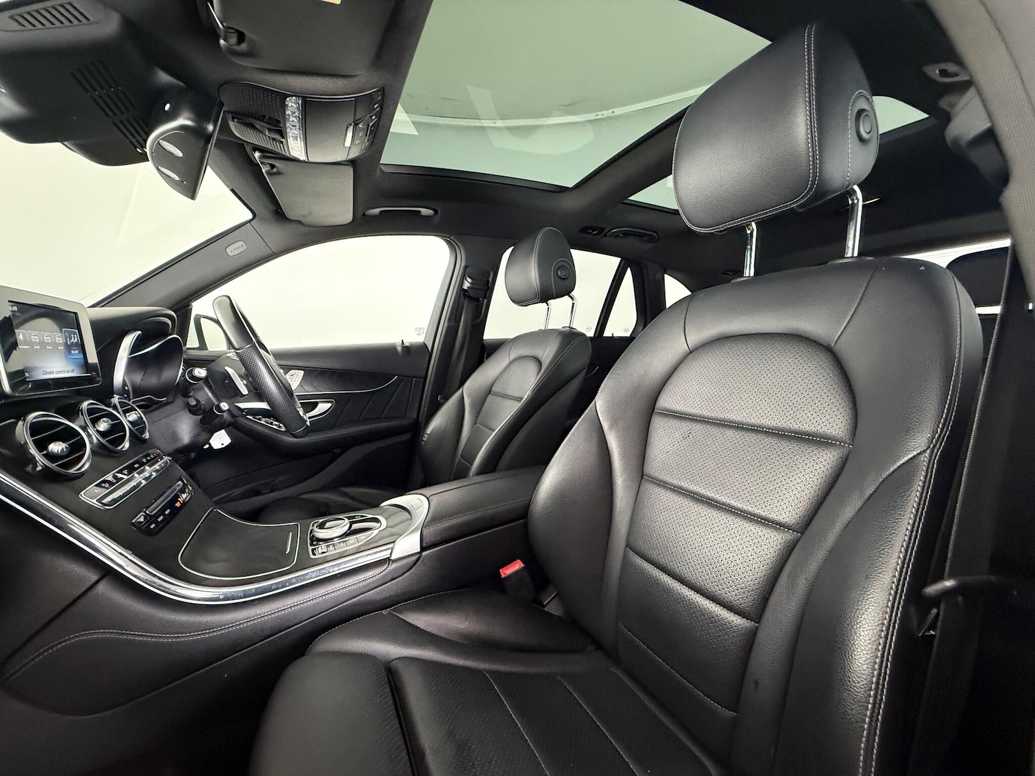 Used Mercedes-Benz GLC 2018 for sale - 77181015: Photo 14