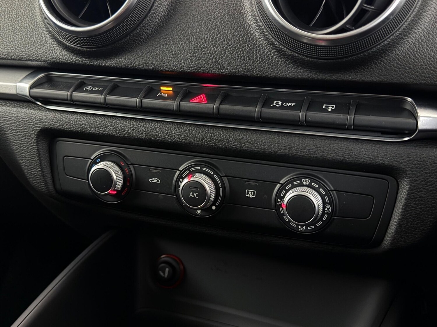 Used Audi A3 2016 for sale - 77689190: Photo 28