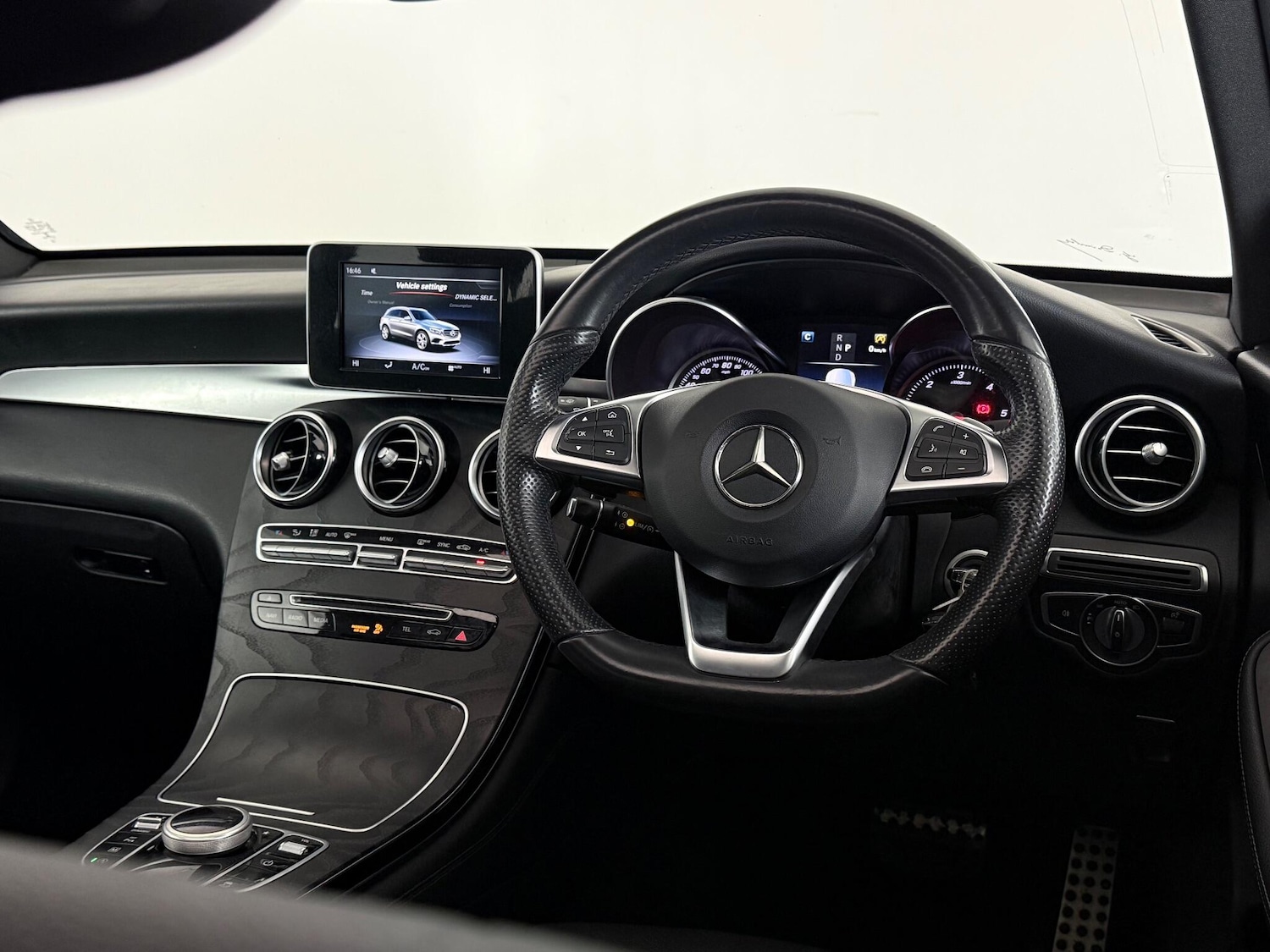 Used Mercedes-Benz GLC 2018 for sale - 77259500: Photo 18