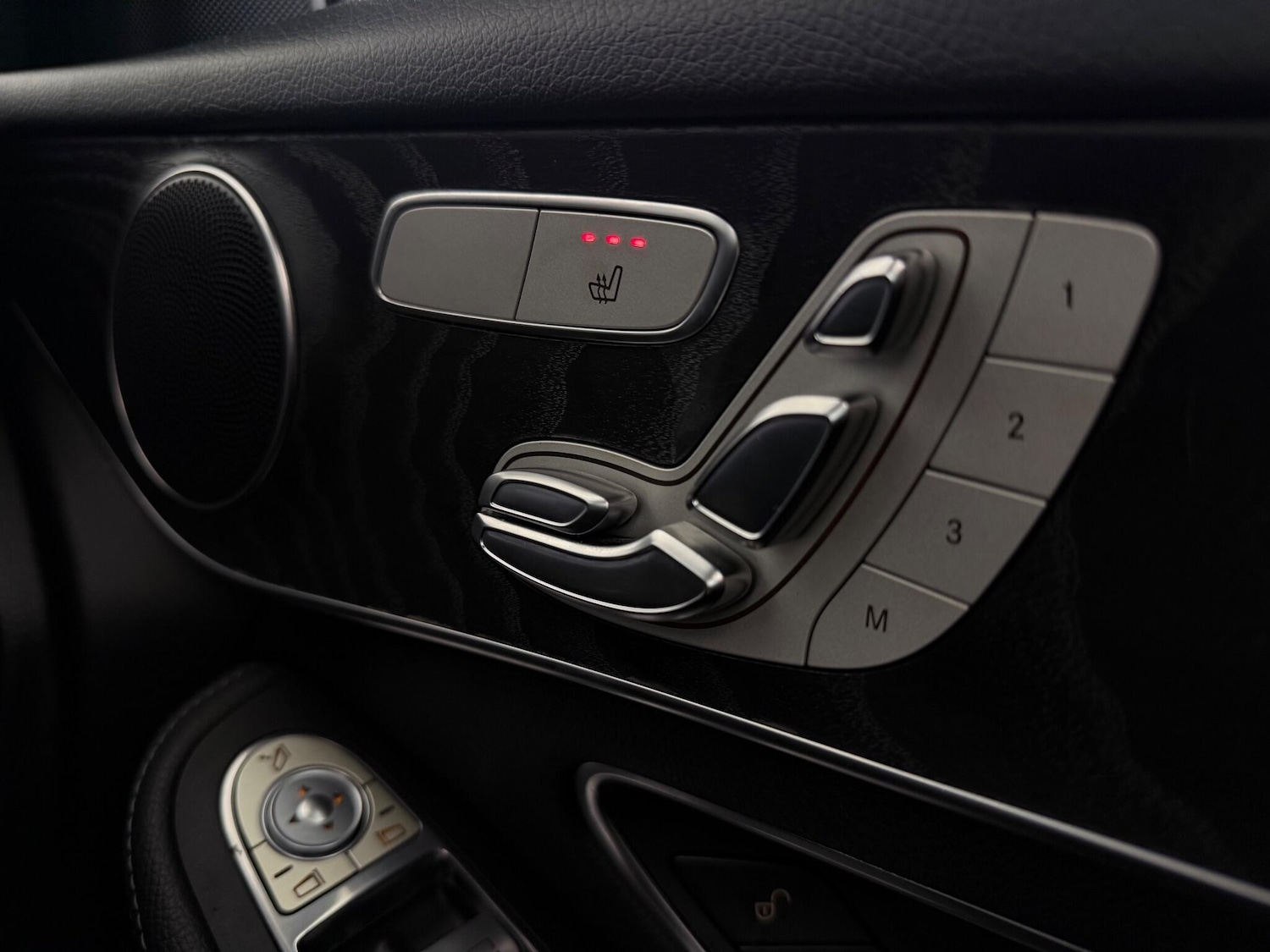 Used Mercedes-Benz GLC 2018 for sale - 77259500: Photo 25