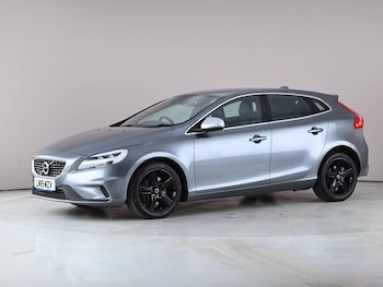 Used Volvo V40 2019 for sale - 78676802: Photo