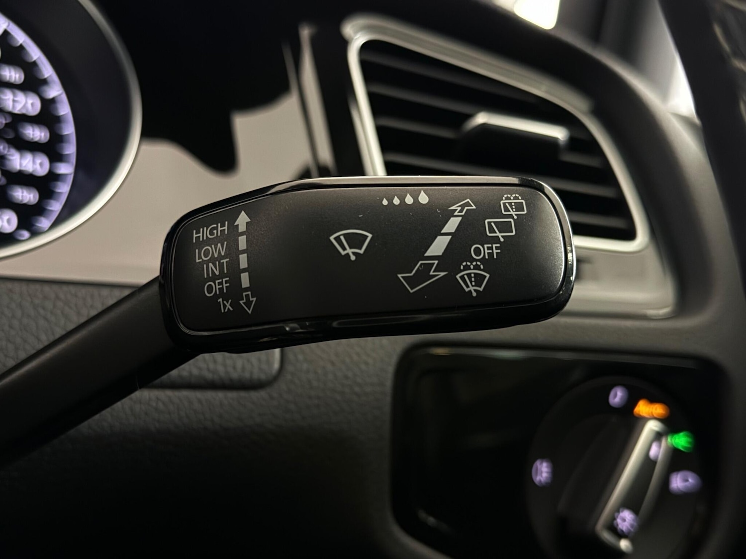 Used Volkswagen Golf 2019 for sale - 77246788: Photo 22