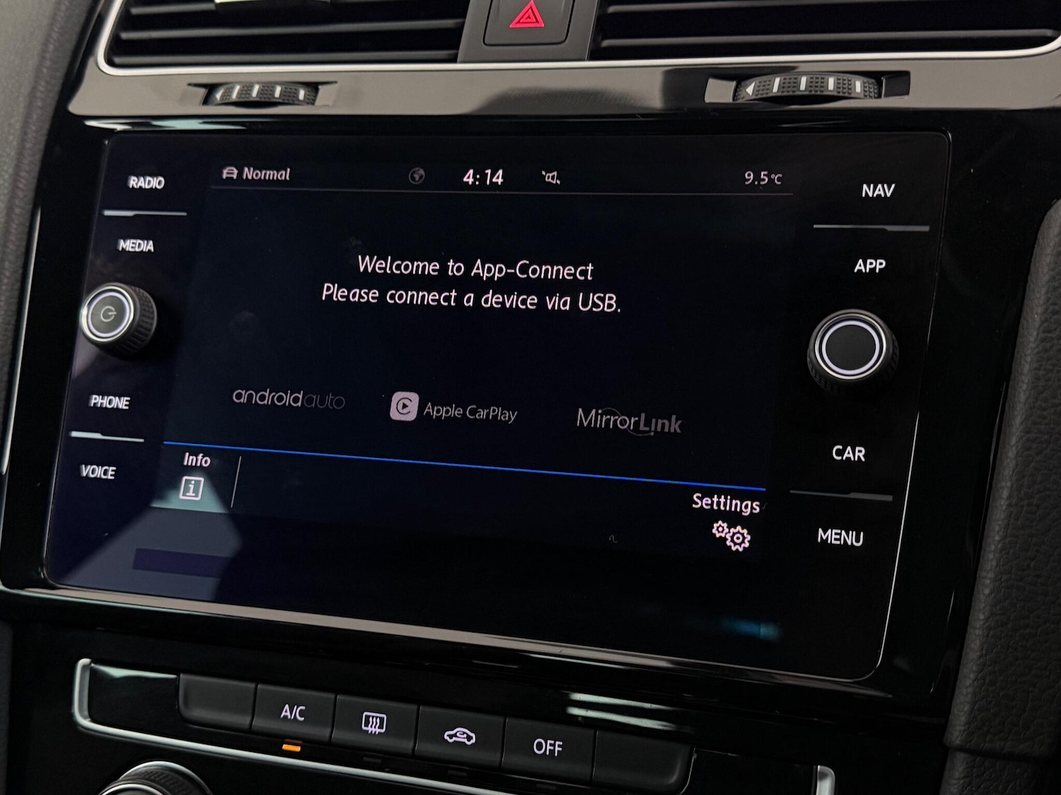 Used Volkswagen Golf 2019 for sale - 77246788: Photo 24