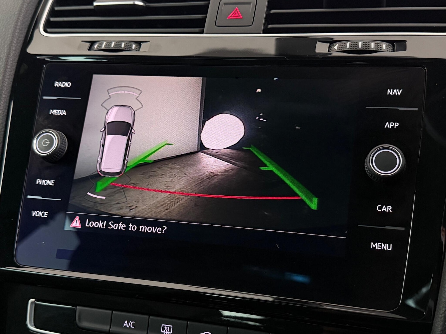 Used Volkswagen Golf 2019 for sale - 77246788: Photo 30