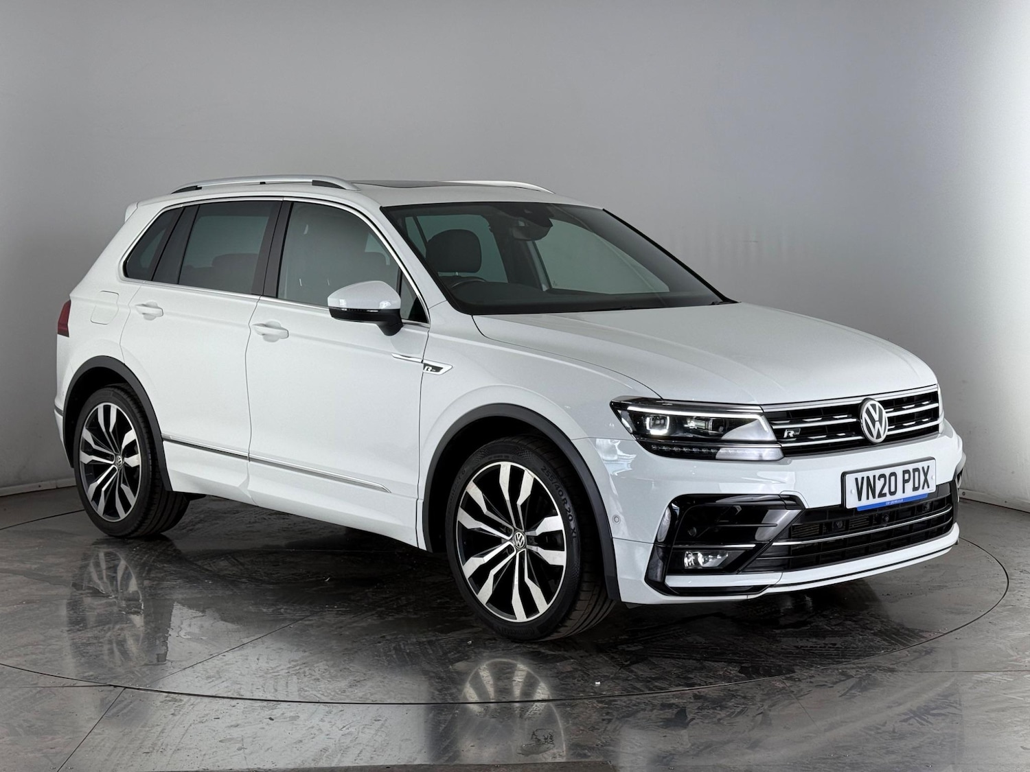 Used Volkswagen Tiguan 2020 for sale - 76468413: Photo 1