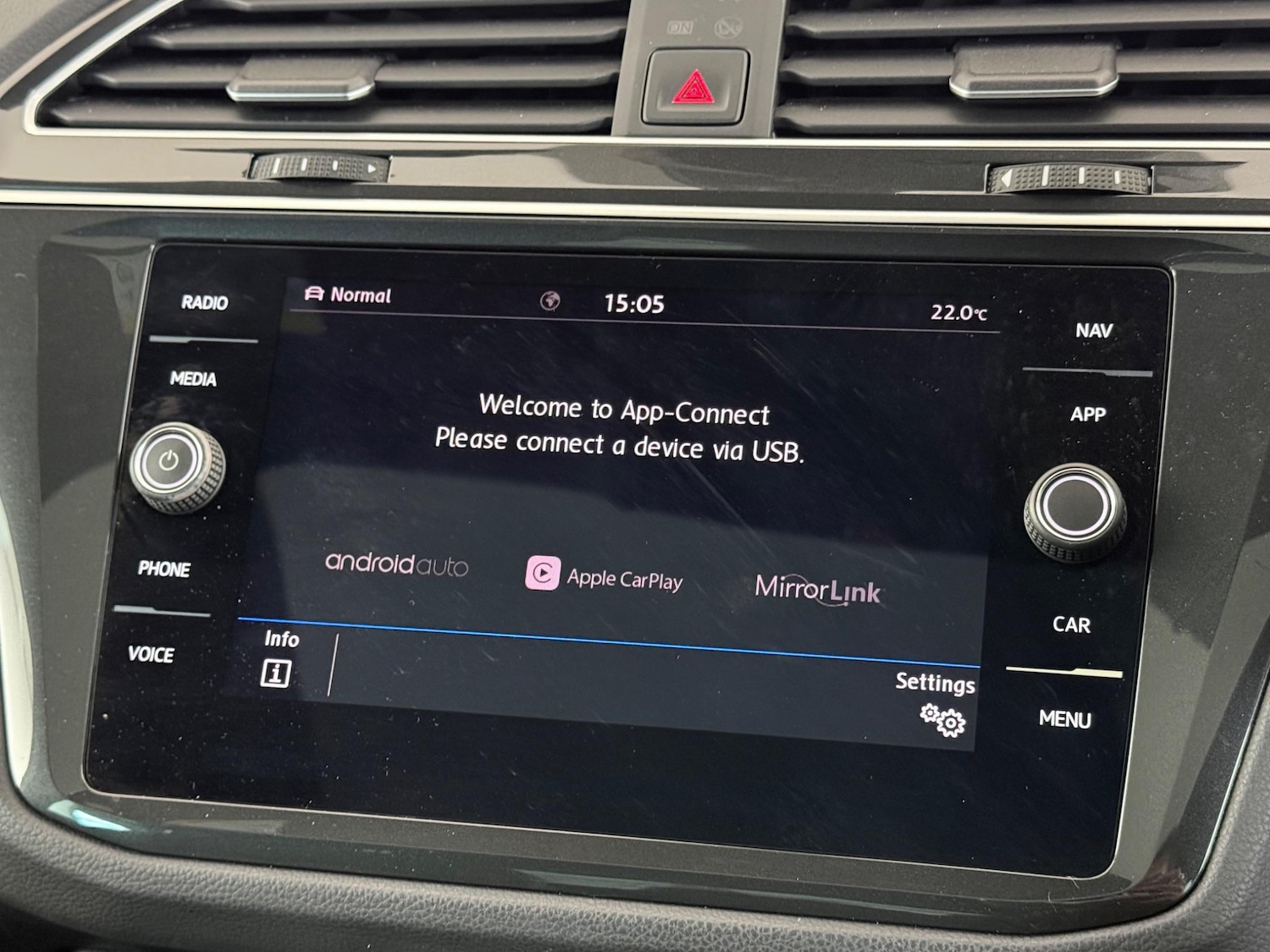 Used Volkswagen Tiguan 2020 for sale - 76468413: Photo 36