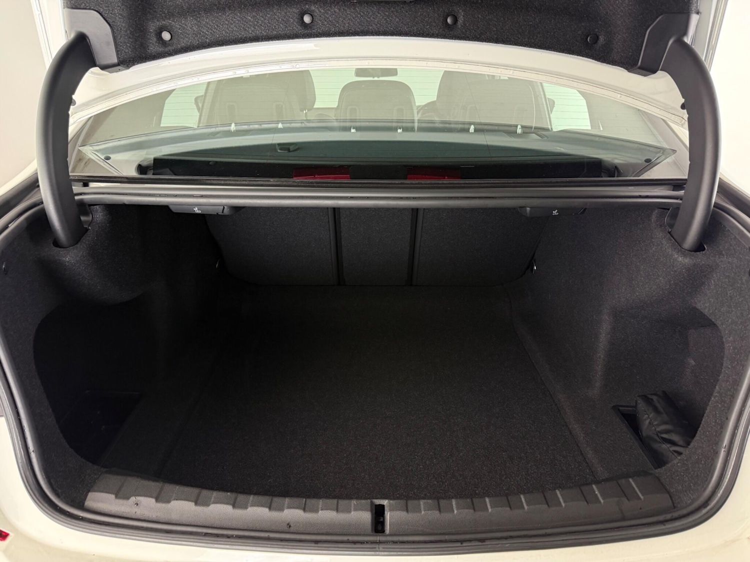 Used BMW 3 Series 2019 for sale - 77497597: Photo 10