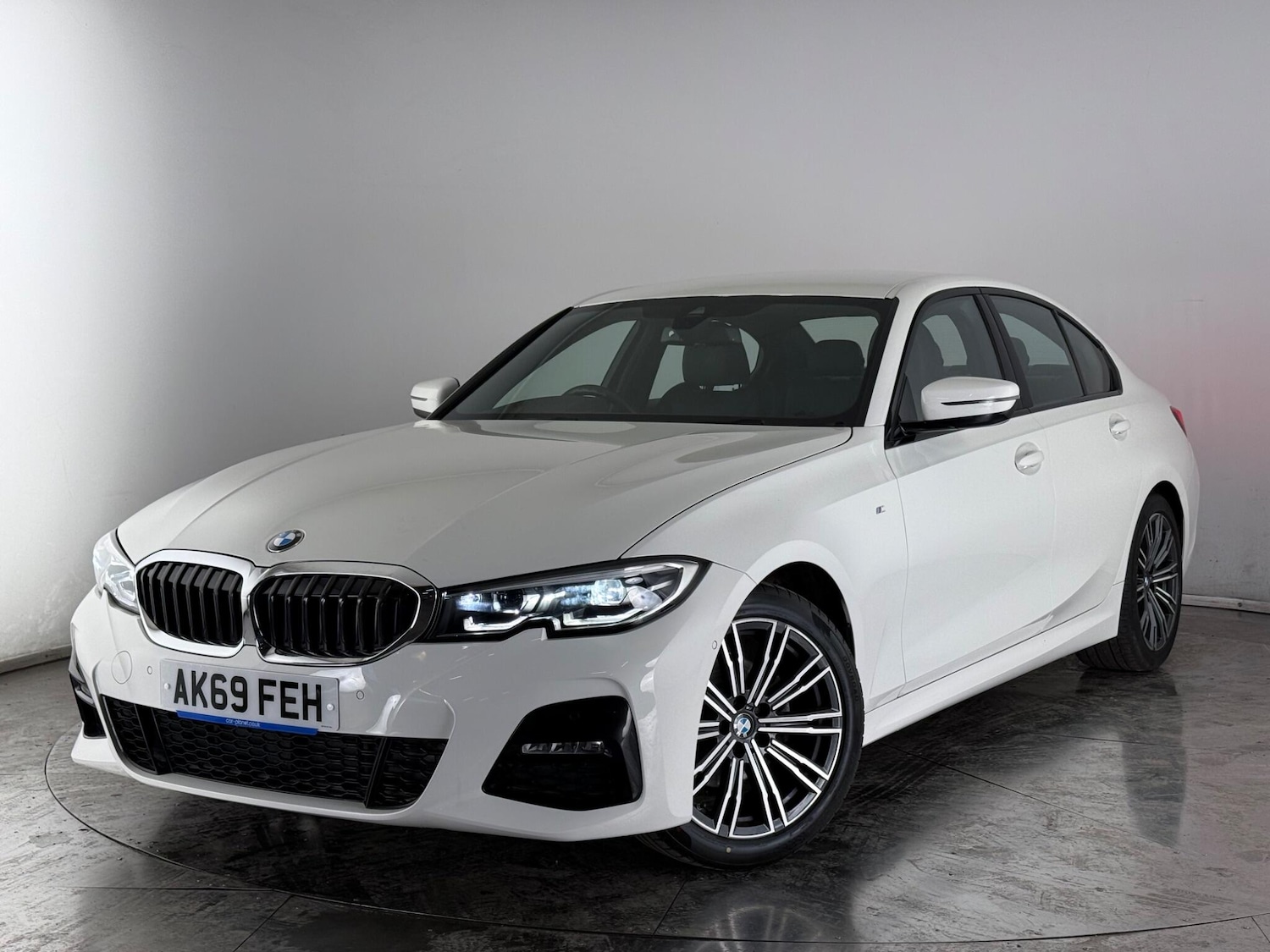 Used BMW 3 Series 2019 for sale - 77497597: Photo 32