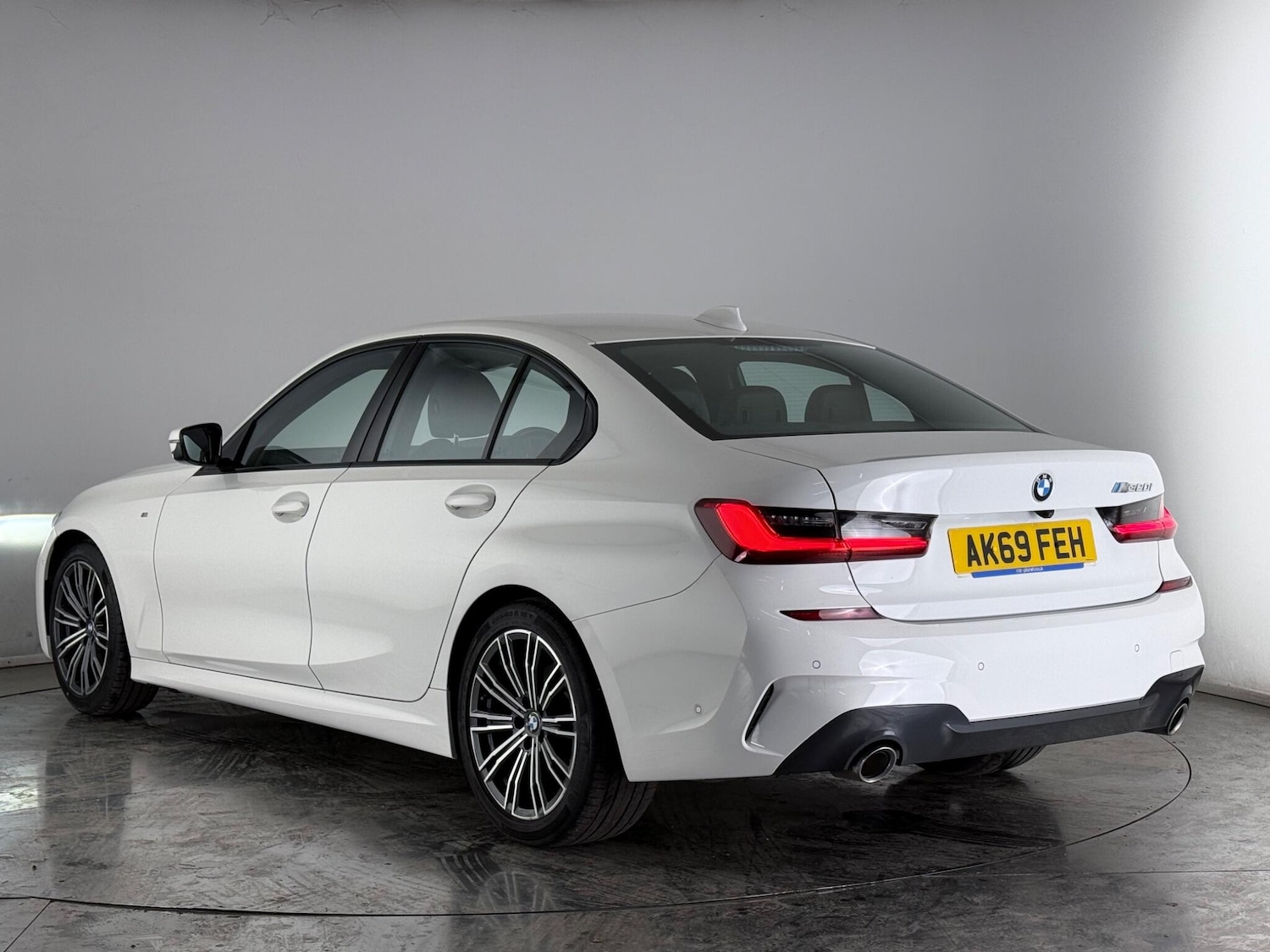 Used BMW 3 Series 2019 for sale - 77497597: Photo 4